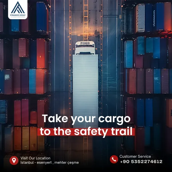 منشور Pyramids: «Take your cargo to the safety trail» — لقطة علوية لشاحنة تسير بين صفوف الحاويات